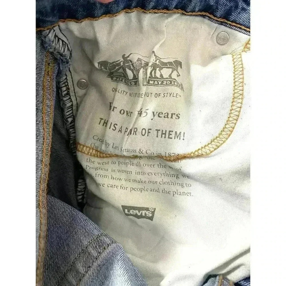 Levi Strauss 505 Straight Leg Regular Fit Medium Wash Denim Jeans 36x30 Men's - Picture 5 of 9